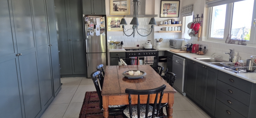 2 Bedroom Property for Sale in Kalk Bay Western Cape